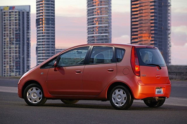 Mitsubishi Colt 5 Doors photo 30