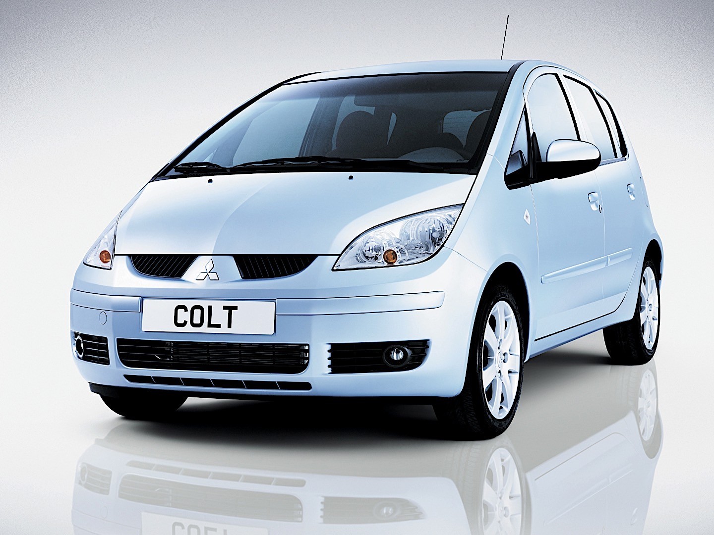 Mitsubishi Colt 5 Doors photo 33