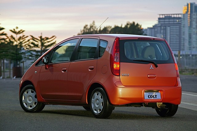 Mitsubishi Colt 5 Doors photo 35