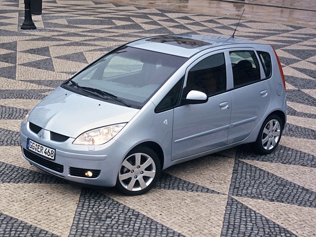 Mitsubishi Colt 5 Doors photo 37
