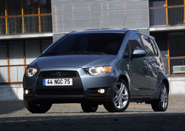 Mitsubishi Colt 5 Doors photo 47