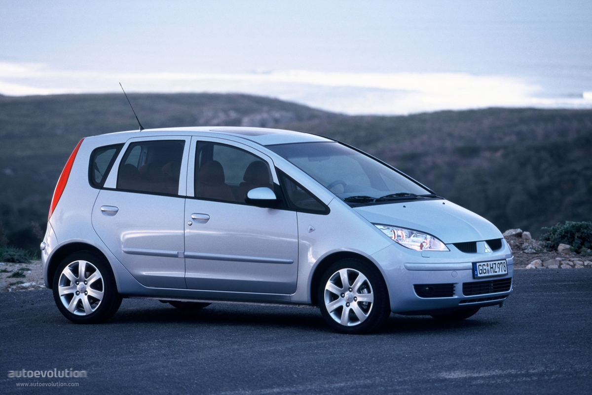 Mitsubishi Colt 5 Doors photo 7