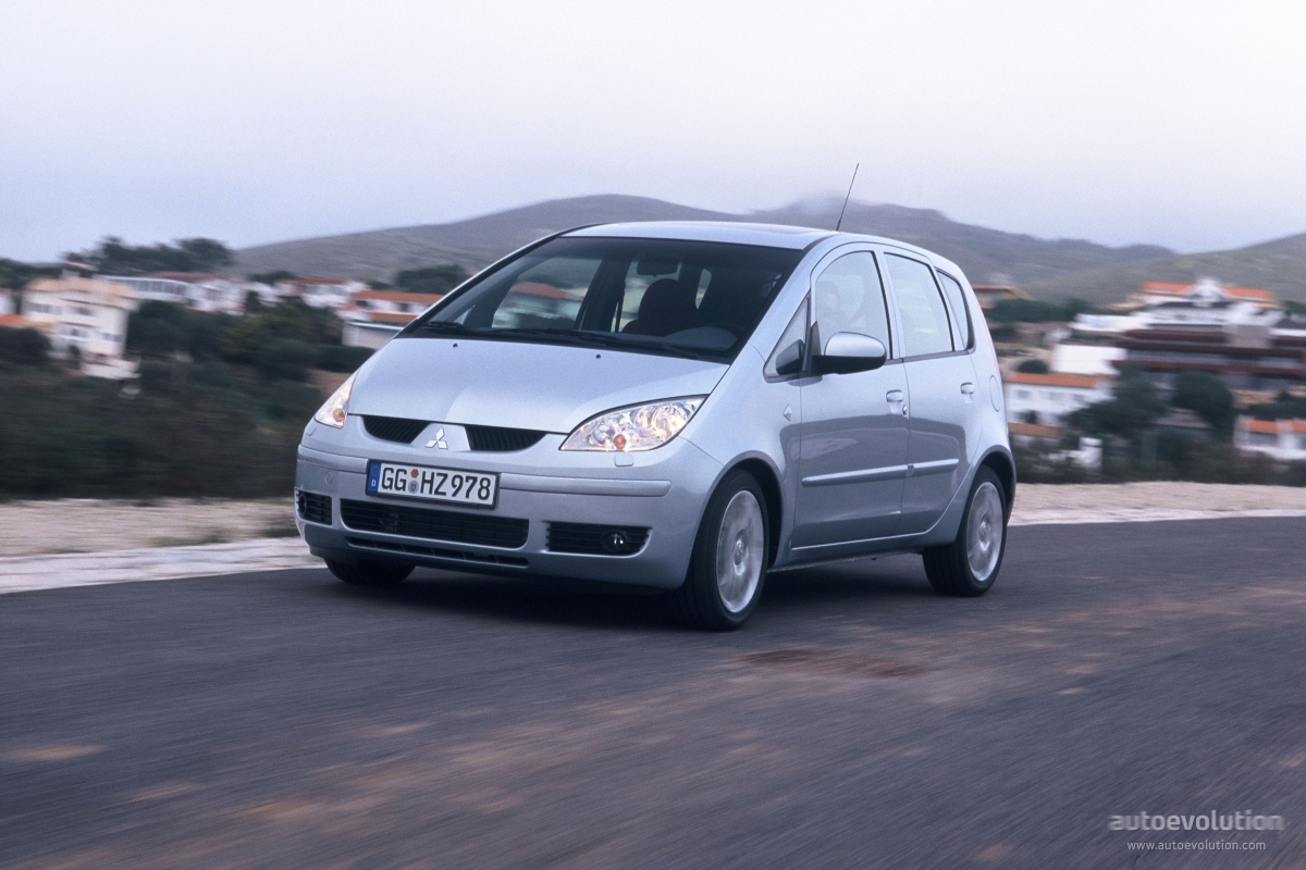 Mitsubishi Colt 5 Doors photo 9