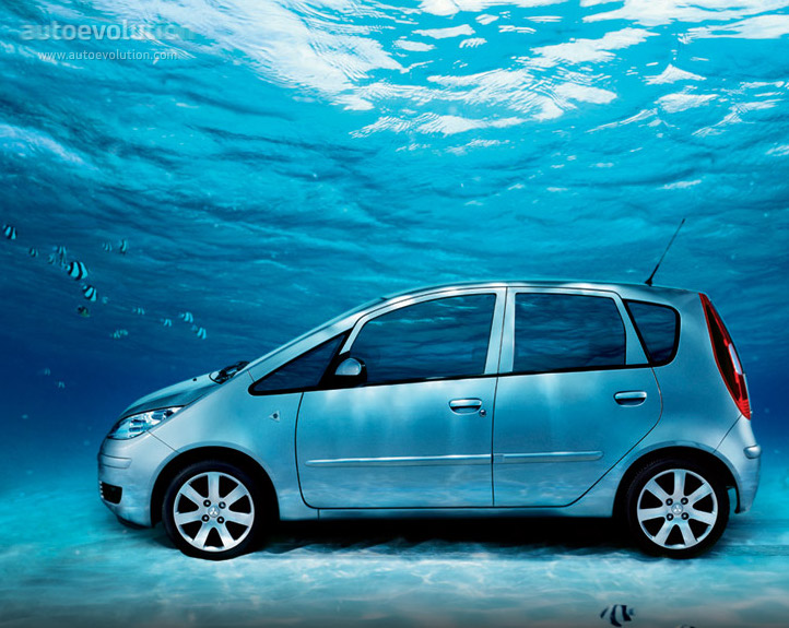 Mitsubishi Colt 5 Doors photo 11