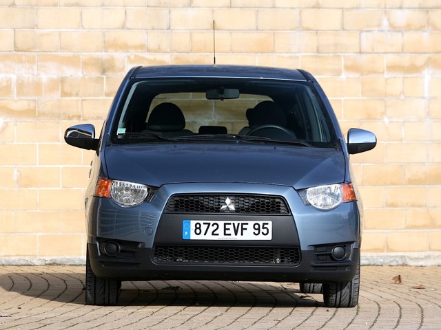 Mitsubishi Colt 5 Doors photo 11