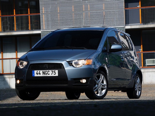 Mitsubishi Colt 5 Doors photo 15
