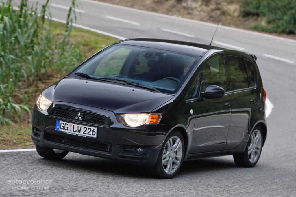 Mitsubishi Colt 5 Doors photo 10