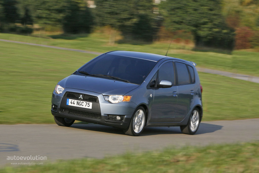 Mitsubishi Colt 5 Doors photo 7