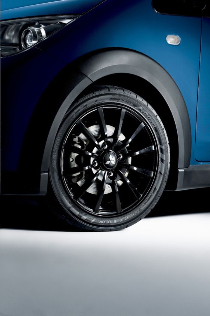 Mitsubishi Colt 5 Doors photo 10