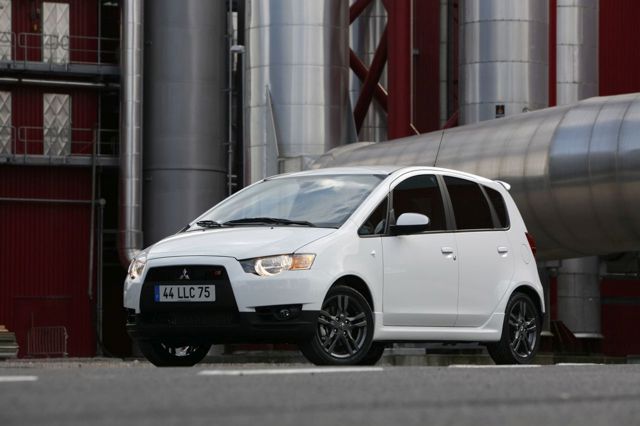 Mitsubishi Colt 5 Doors photo 15
