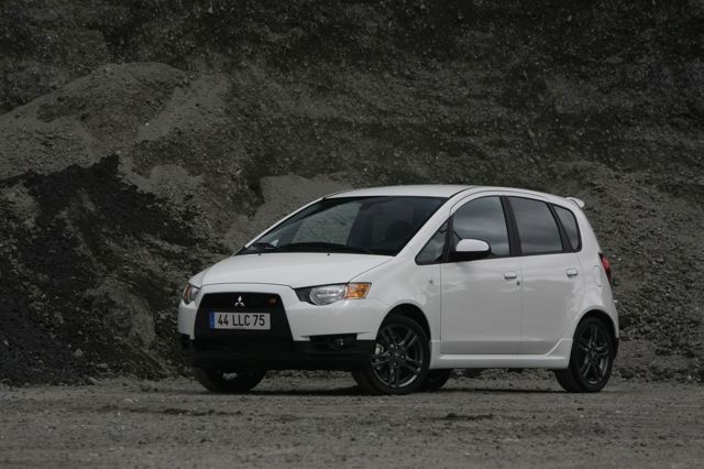 Mitsubishi Colt 5 Doors photo 20