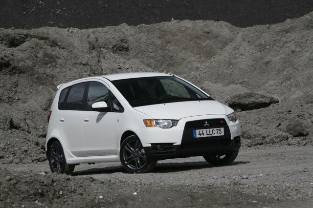Mitsubishi Colt 5 Doors photo 26