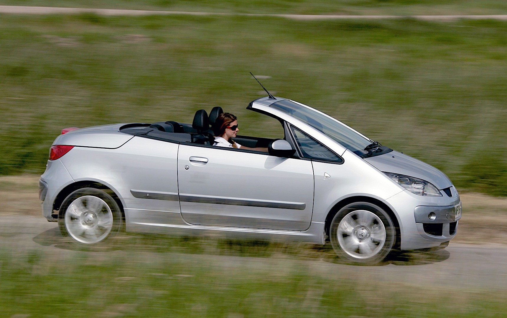 Mitsubishi Colt Czc photo 11