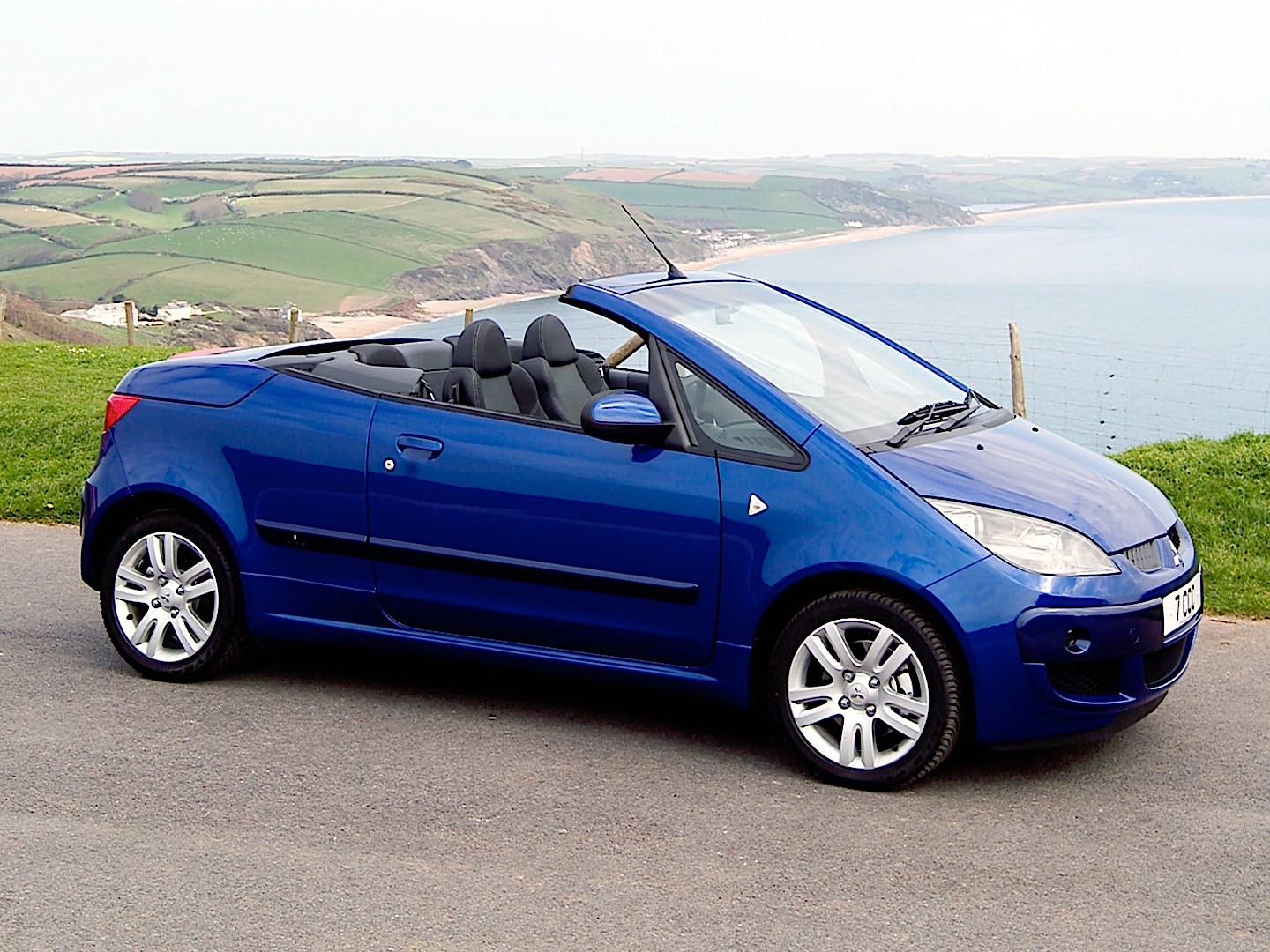 Mitsubishi Colt Czc photo 22