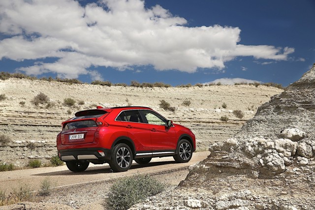 Mitsubishi Eclipse Cross photo 11