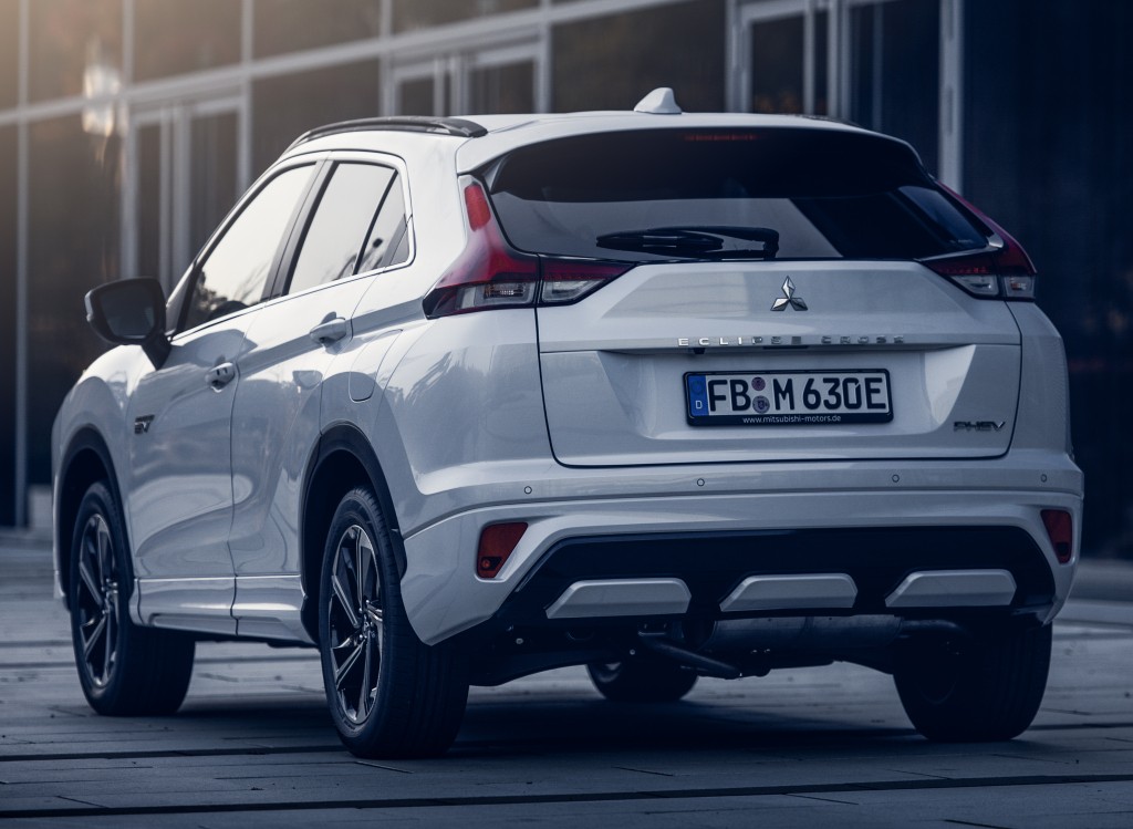 Mitsubishi Eclipse Cross photo 11