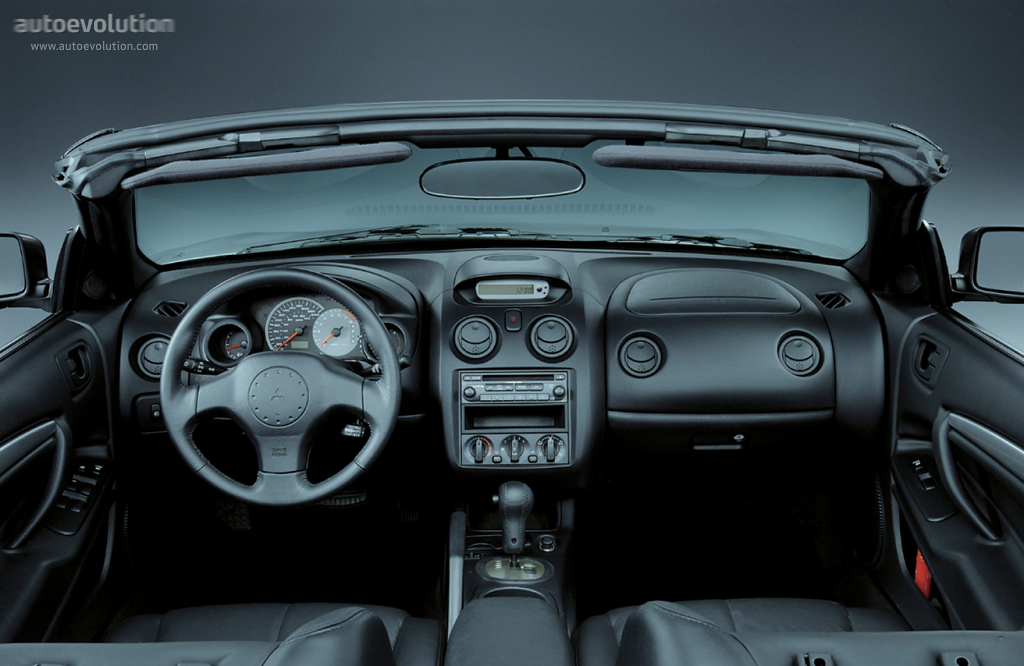 Mitsubishi Eclipse Spyder photo 8