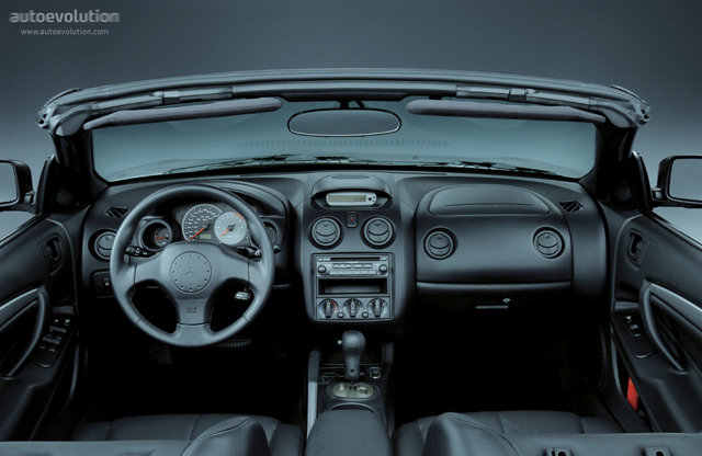 Mitsubishi Eclipse Spyder photo 8