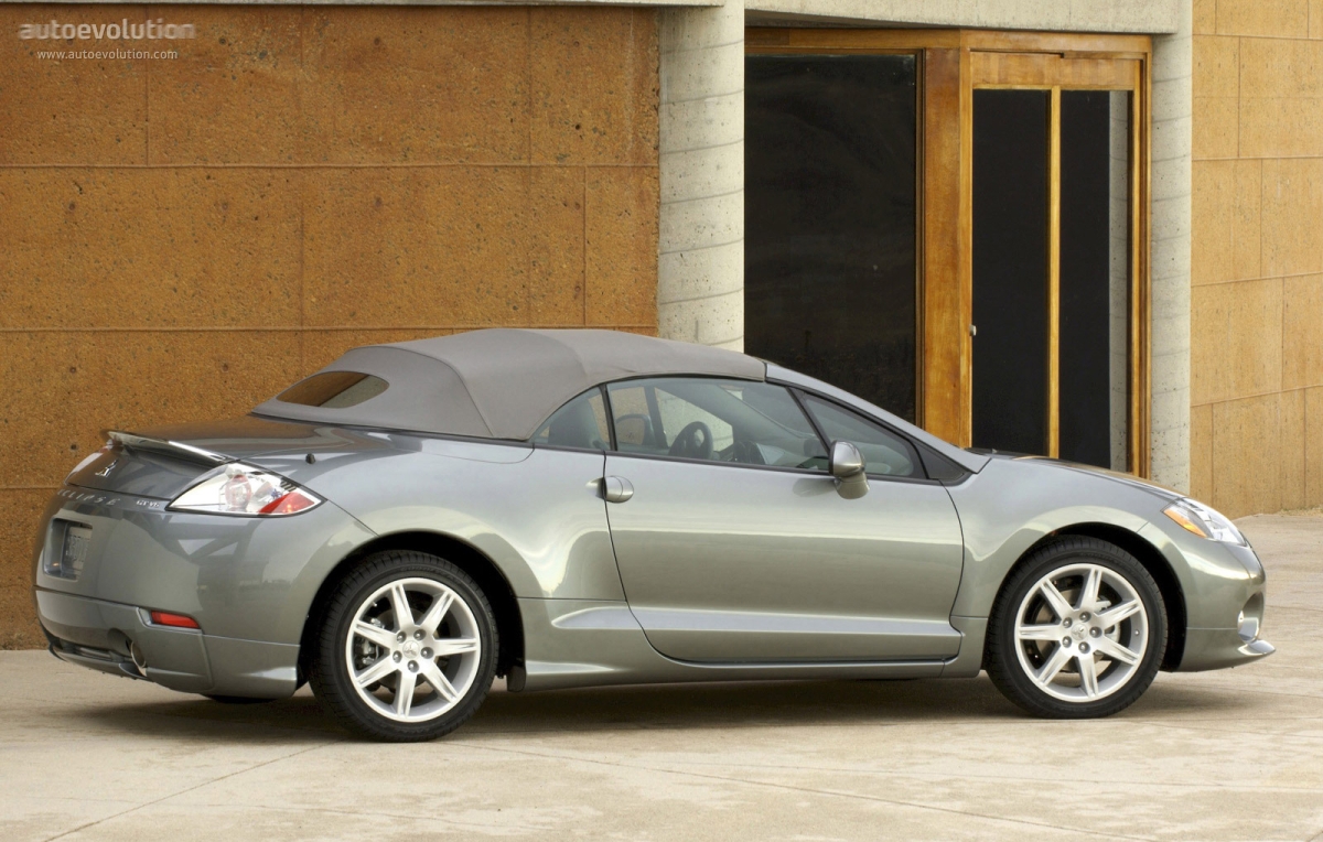 Mitsubishi Eclipse Spyder photo 3