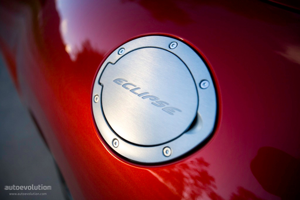 Mitsubishi Eclipse Spyder photo 9