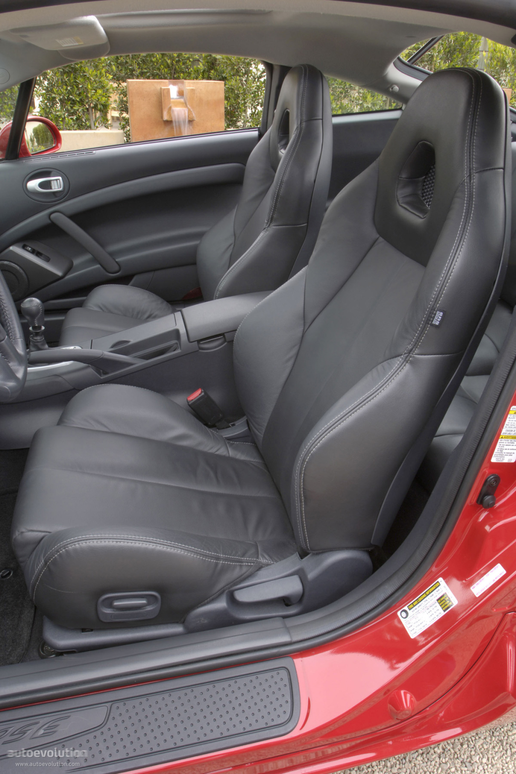 Mitsubishi Eclipse photo 8