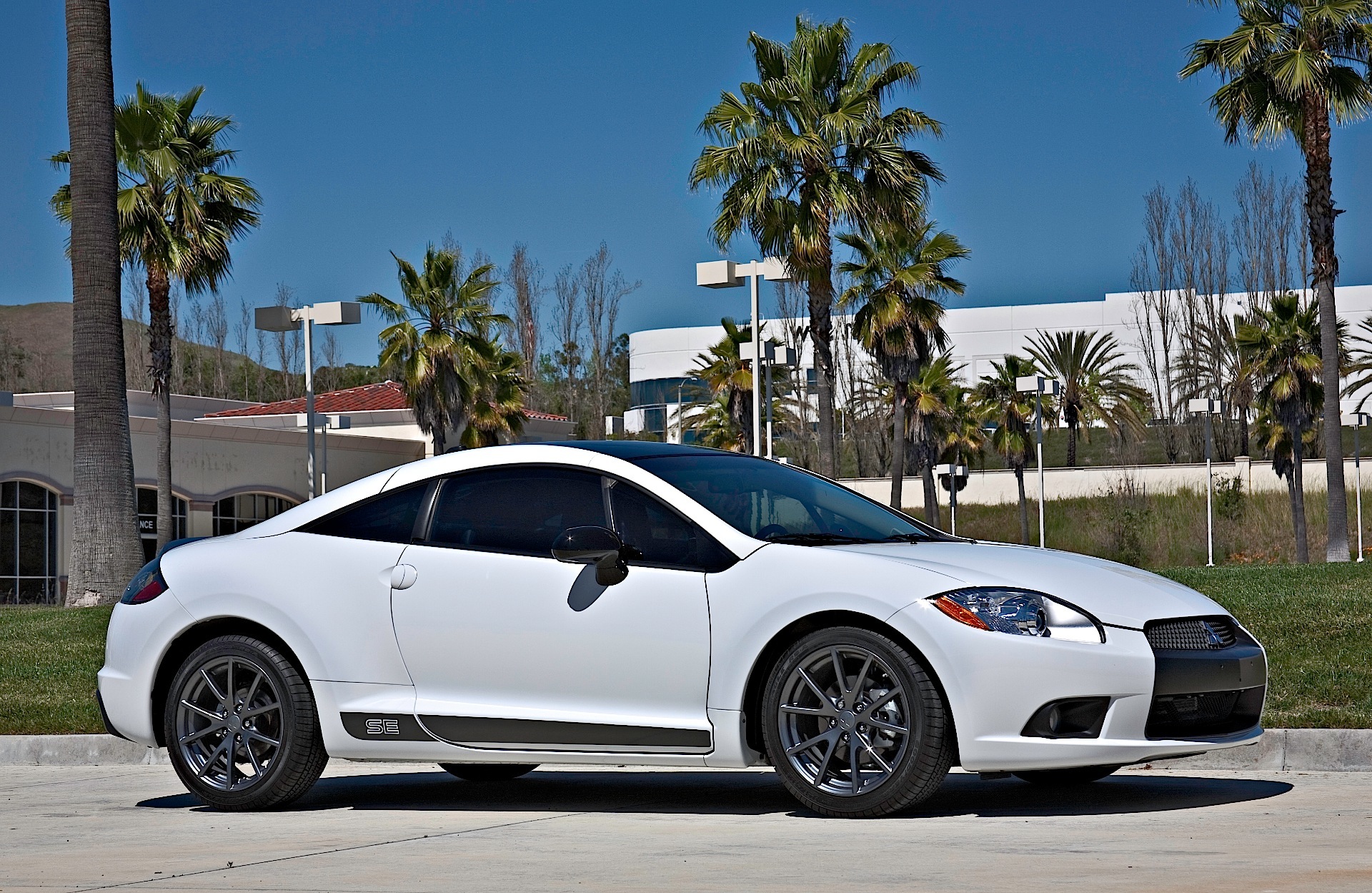 Mitsubishi Eclipse photo 21