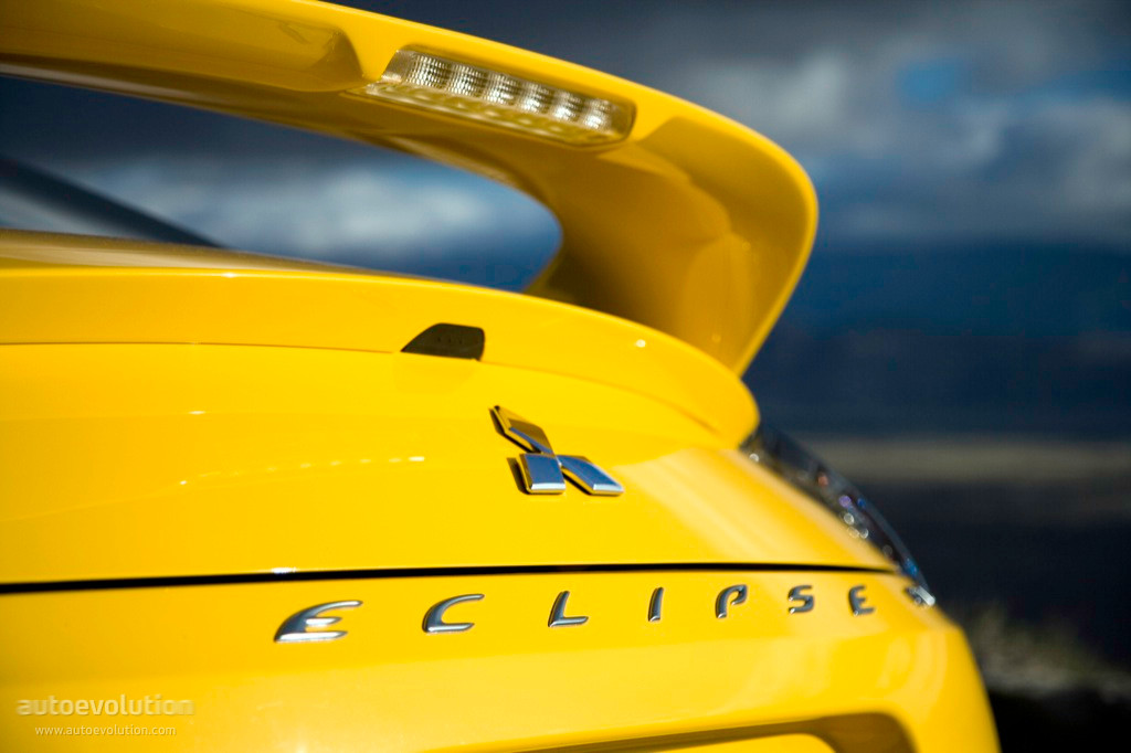 Mitsubishi Eclipse photo 18