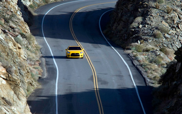 Mitsubishi Eclipse photo 8