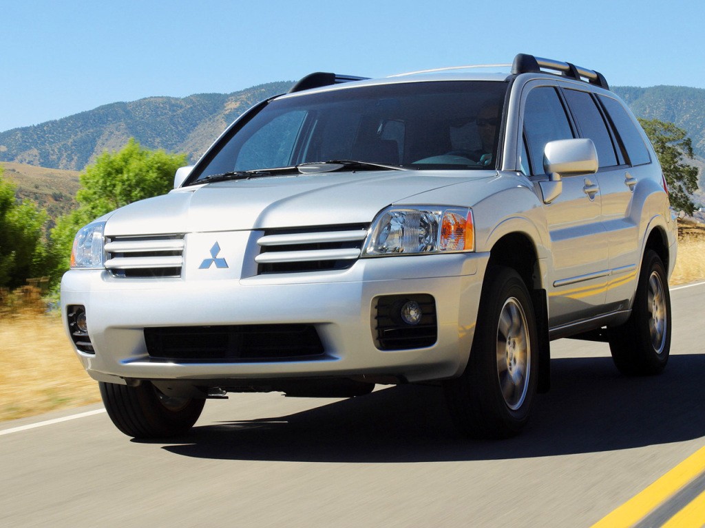 Mitsubishi Endeavor photo 7