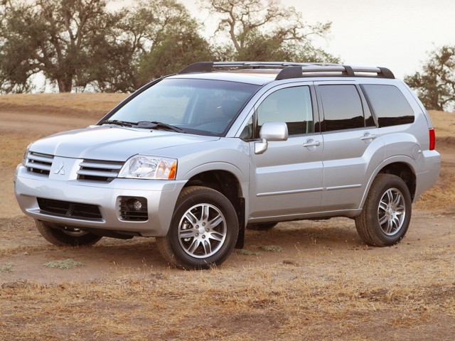 Mitsubishi Endeavor photo 10
