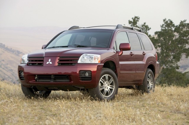 Mitsubishi Endeavor photo 15