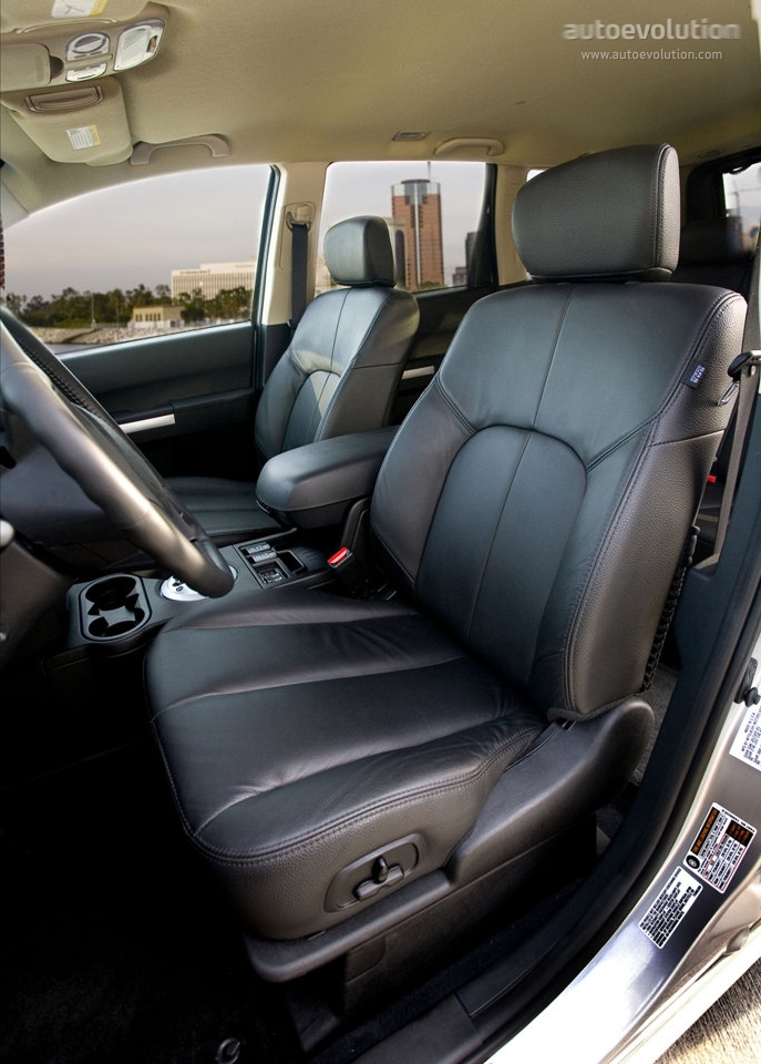 Mitsubishi Endeavor photo 18