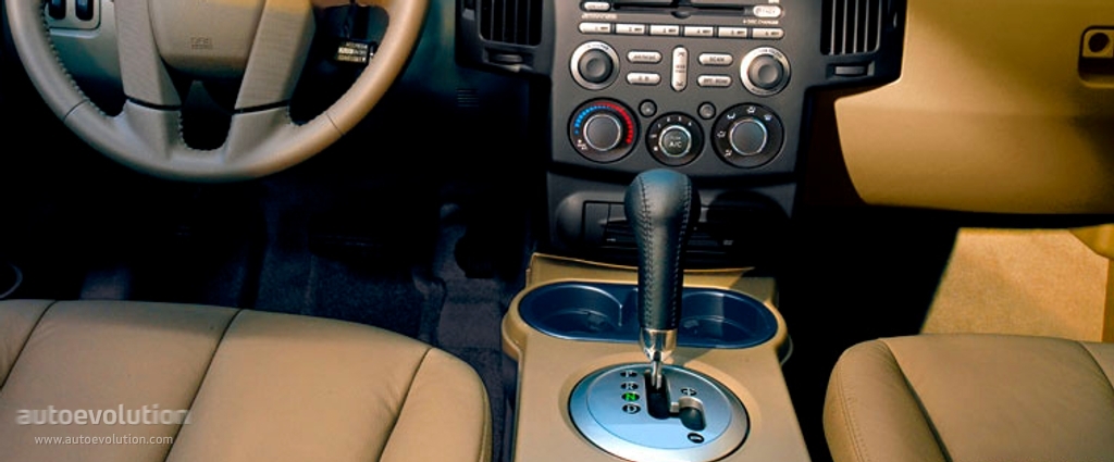 Mitsubishi Endeavor photo 14