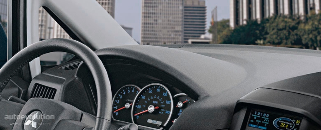 Mitsubishi Endeavor photo 16