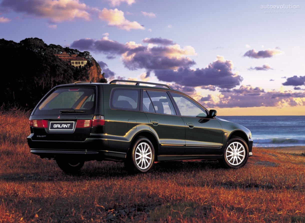 Mitsubishi Galant Station Wagon photo 2