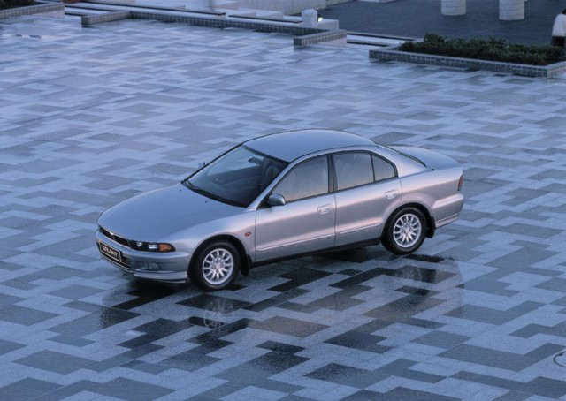 Mitsubishi Galant photo 5