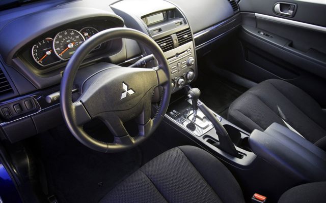 Mitsubishi Galant photo 39