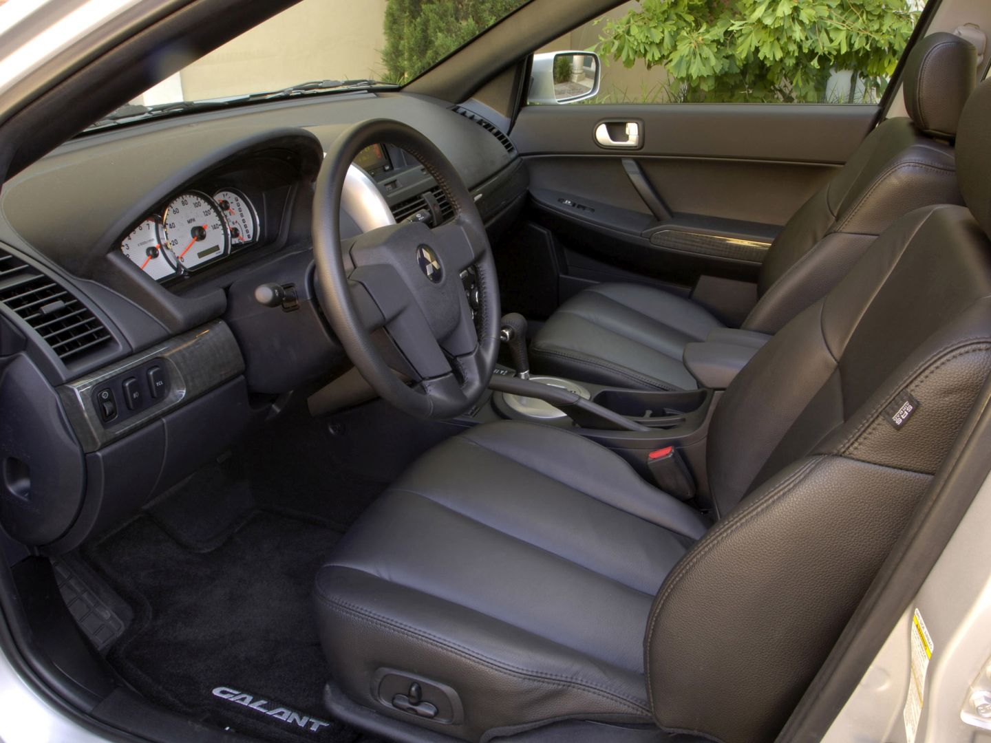 Mitsubishi Galant photo 47