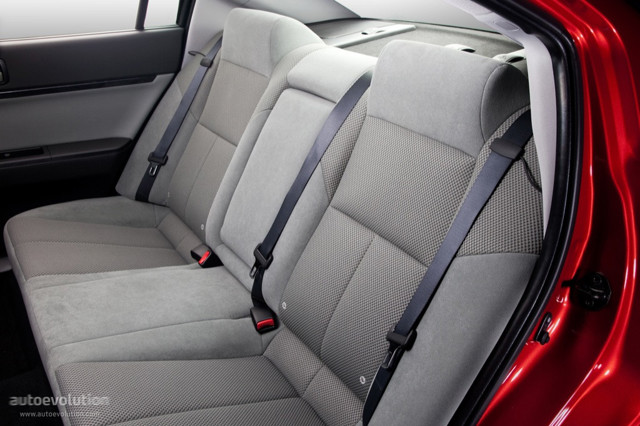Mitsubishi Galant photo 31