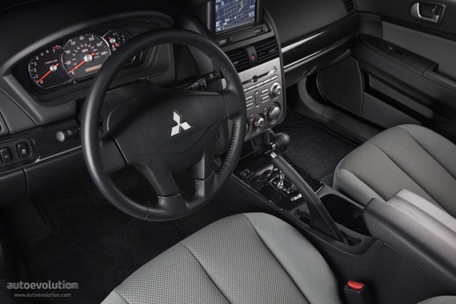 Mitsubishi Galant photo 28