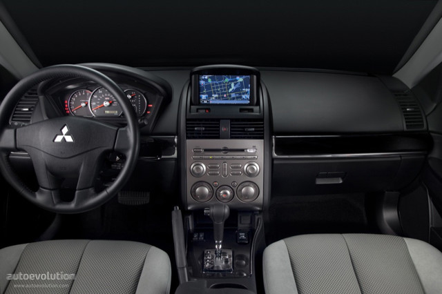 Mitsubishi Galant photo 29