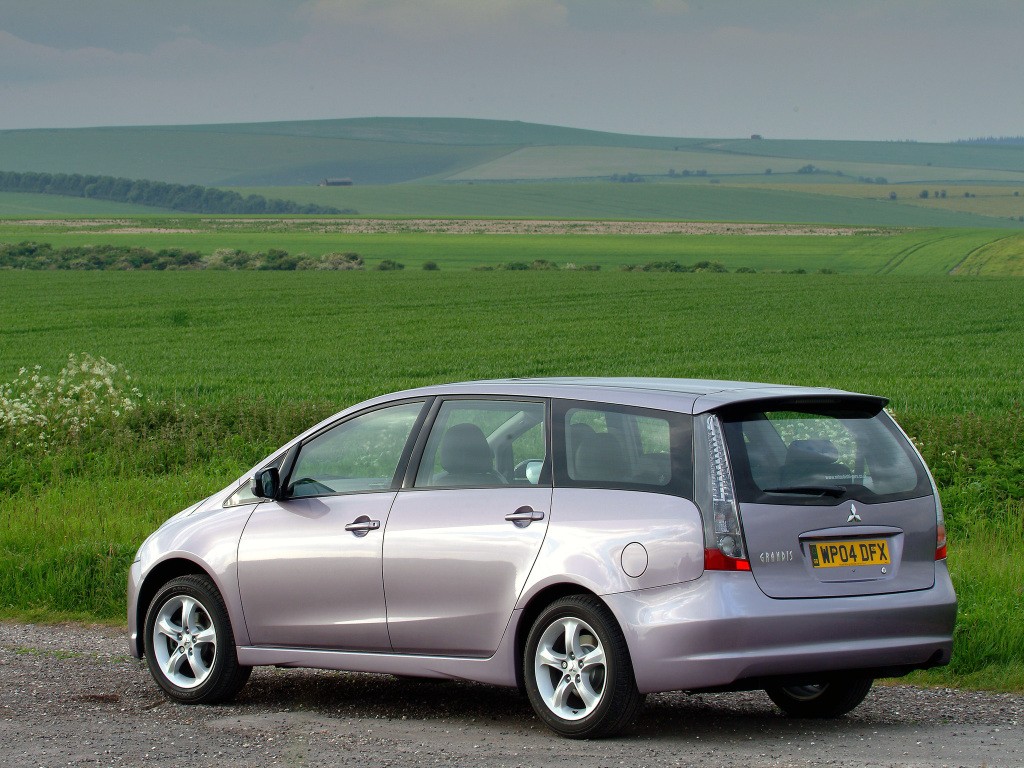 Mitsubishi Grandis photo 10