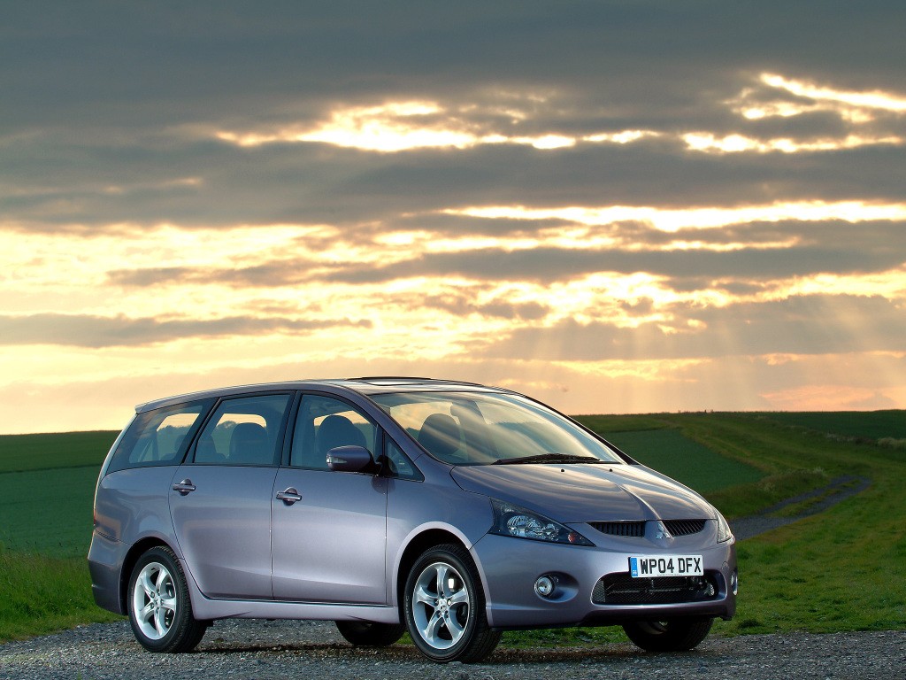 Mitsubishi Grandis photo 12
