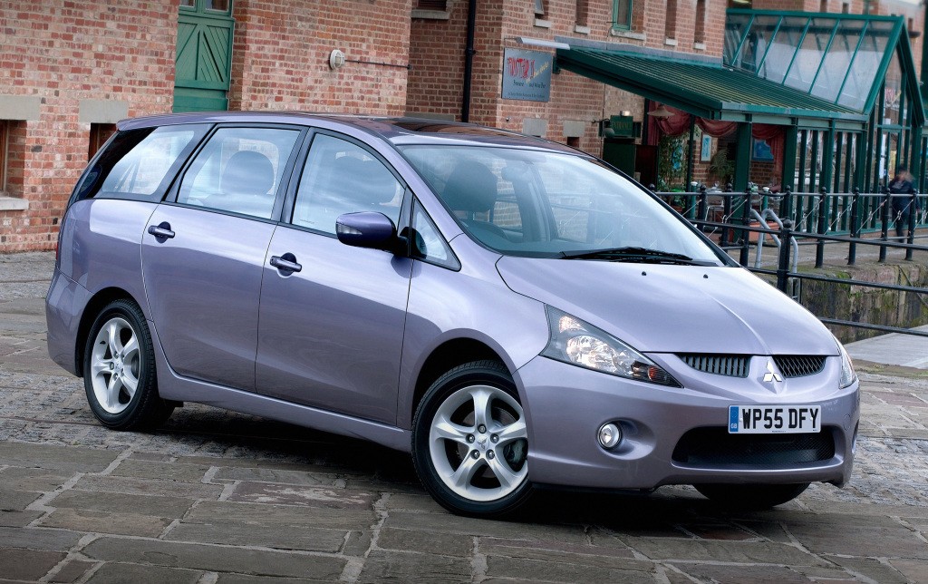 Mitsubishi Grandis photo 16