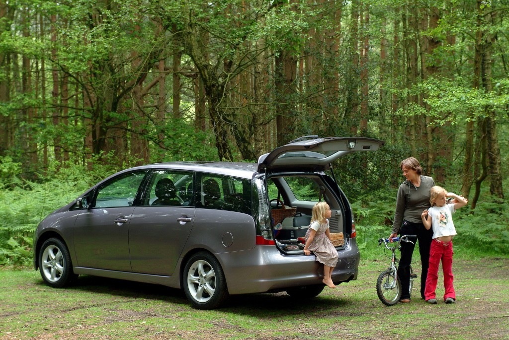 Mitsubishi Grandis photo 17