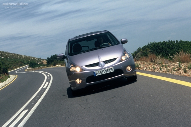Mitsubishi Grandis photo 4