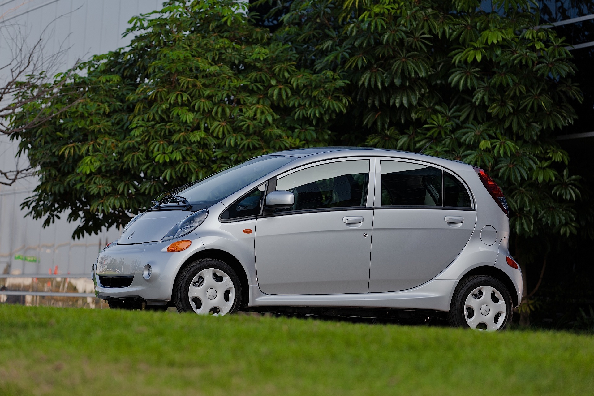 Mitsubishi I-Miev photo 10