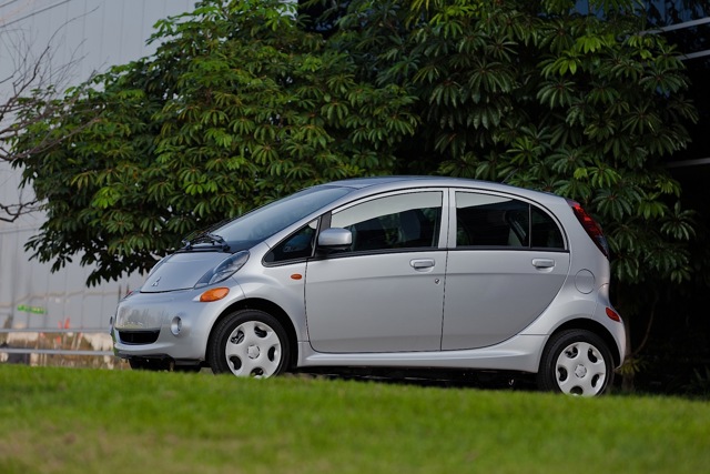 Mitsubishi I-Miev photo 10