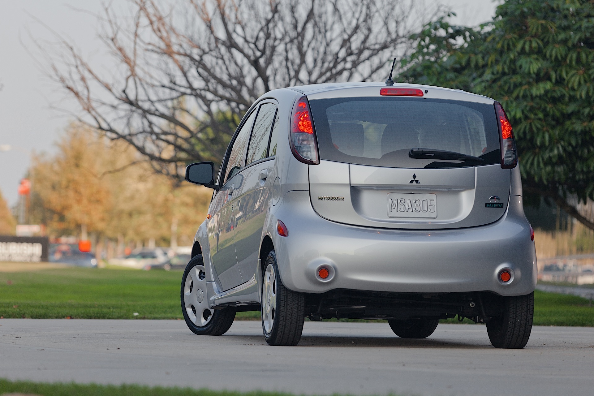 Mitsubishi I-Miev photo 15