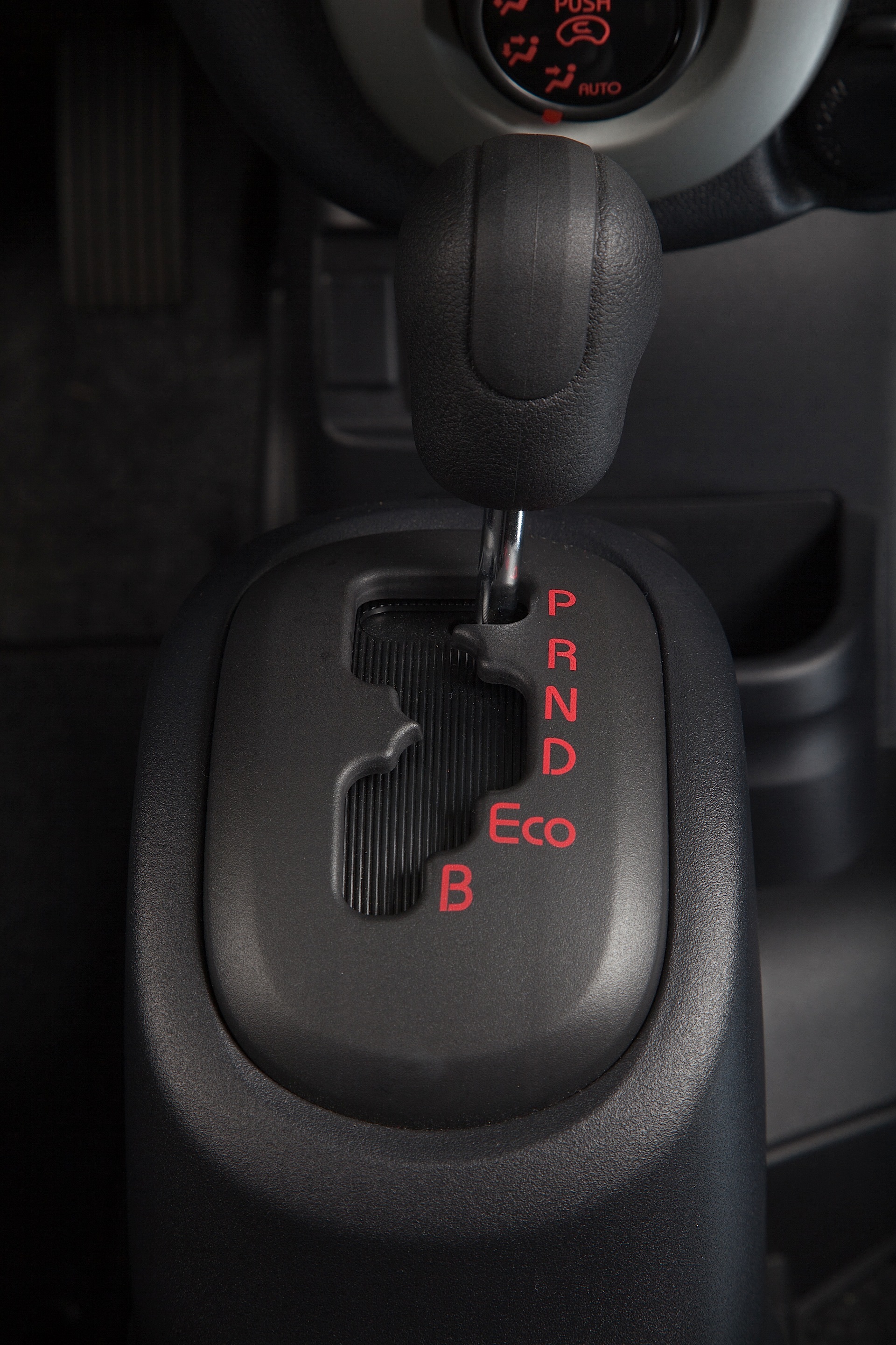 Mitsubishi I-Miev photo 30